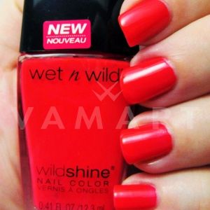 Wet n Wild Wild Shine Лак за нокти 476 Red Red
